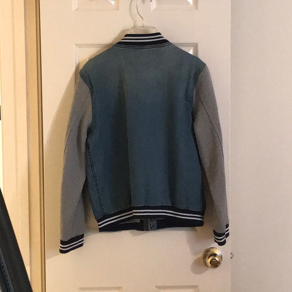Need space - Picture 2 of 2